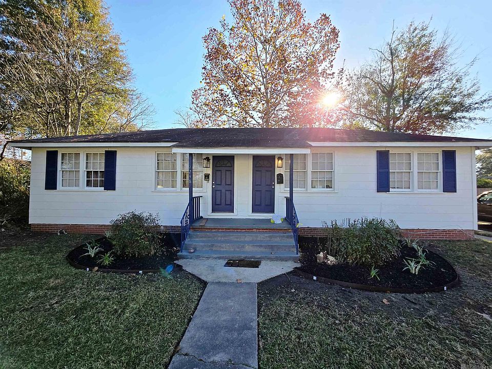 1st image of 2246 Stanford Ave