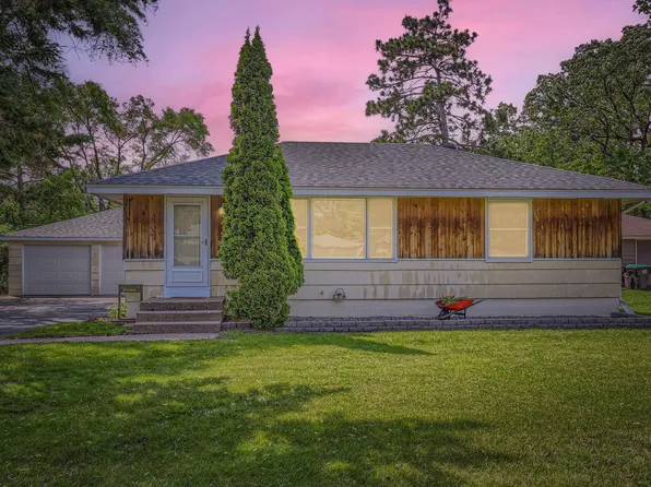 11352 Olive St NW, Coon Rapids, MN 55448