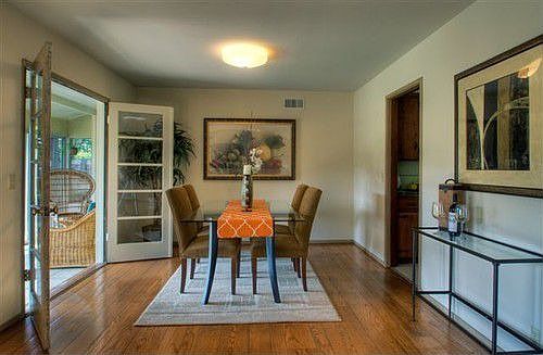 3rd image of 211 W Floresta Way