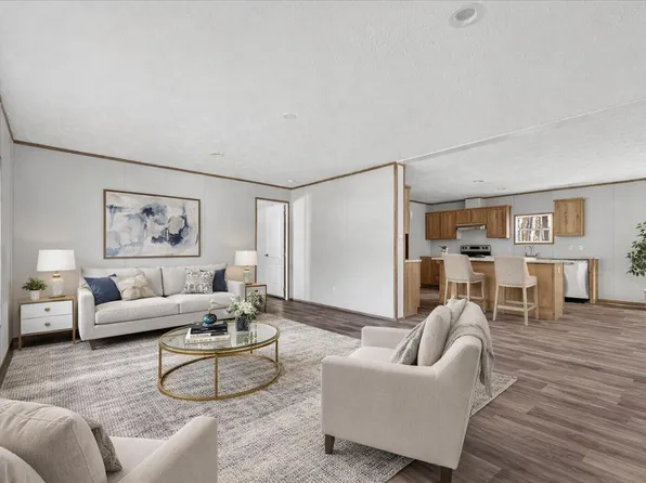 212 Saturn Ln, Walterboro, SC 29488