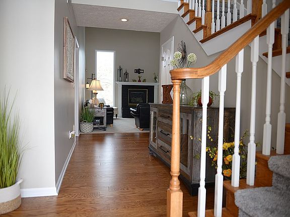 3rd image of 6249 Walton Heath Dr