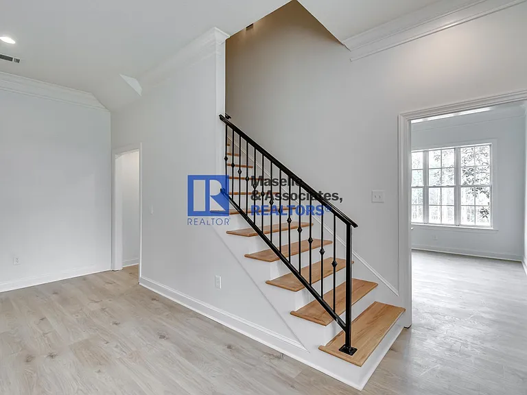 200 Cripple Creek Rd — Photo 31
