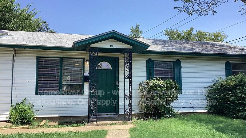 1st image of 102 Travis Dr