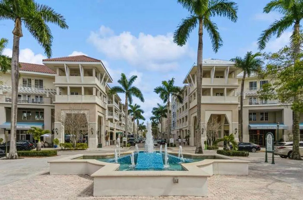 1 bed, 719 sqft, $2,400 — Photo 4