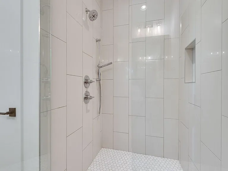 520 Wabash Ave NE #B — Photo 25