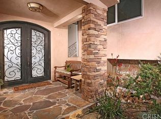 4040 Towhee Dr, Calabasas, CA 91302