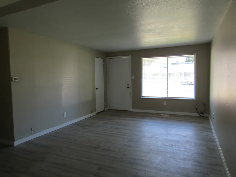 9208 Twilight Ln SW — Photo 4