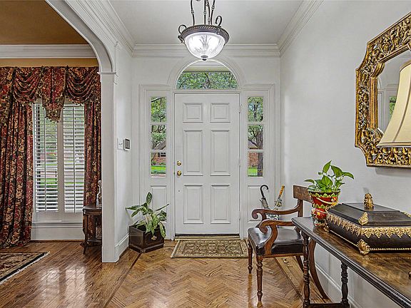 4th image of 5831 London Ln