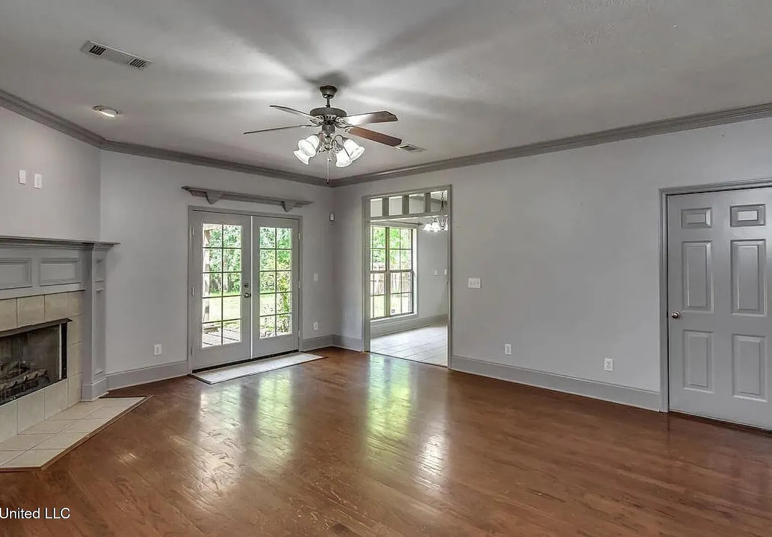 4 bed, 3.0 bath, 2157 sqft, $2,800 — Photo 3