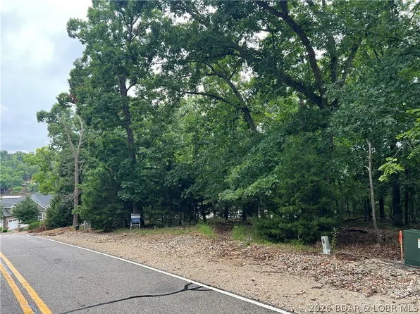 Forsythia Point, Lake Ozark, MO 65049