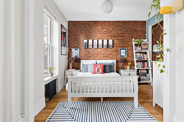 Sold by Compass | media 3