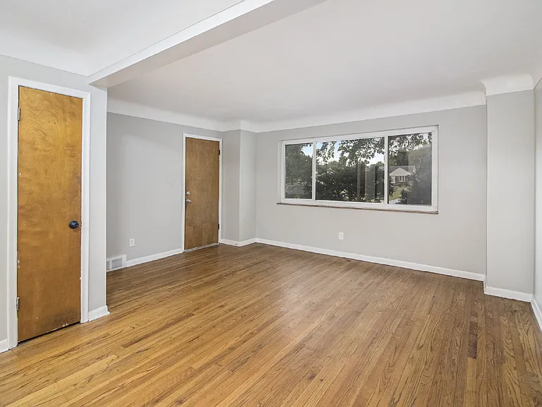 19421 Moross Rd #1 — Photo 4