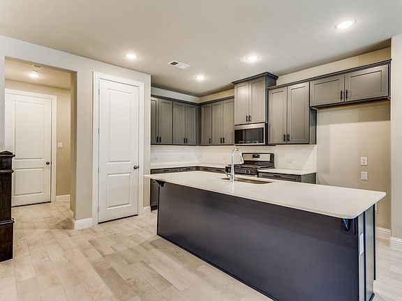 3rd image of 4712 Ladrillo Ln
