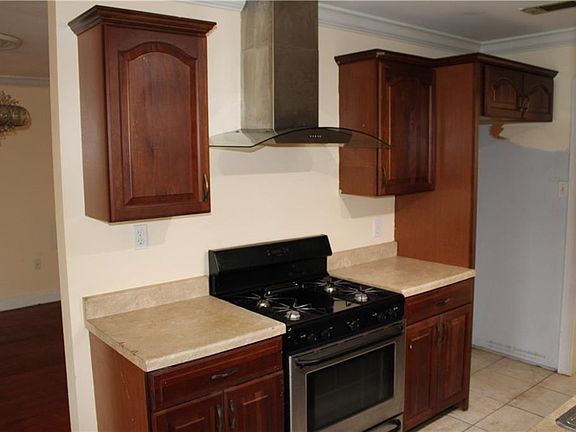 5th image of 13374 Lourdes St