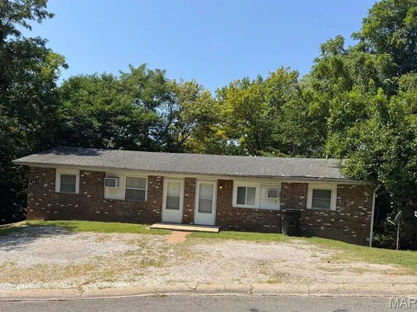 11 Hi Pointe Dr, Belleville, IL 62223