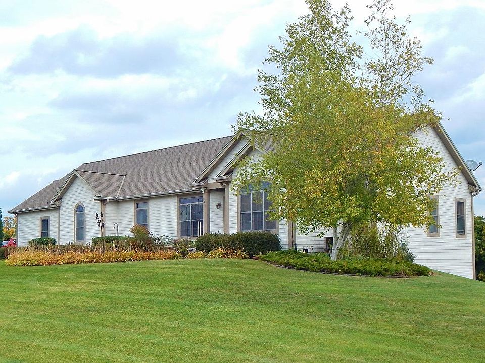 1st image of W307S8980 Woodland Dr