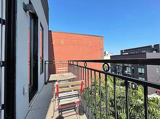 3rd image of 48 Jefferson St #3F