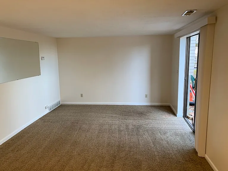 720A Eastside Dr #1 — Photo 5