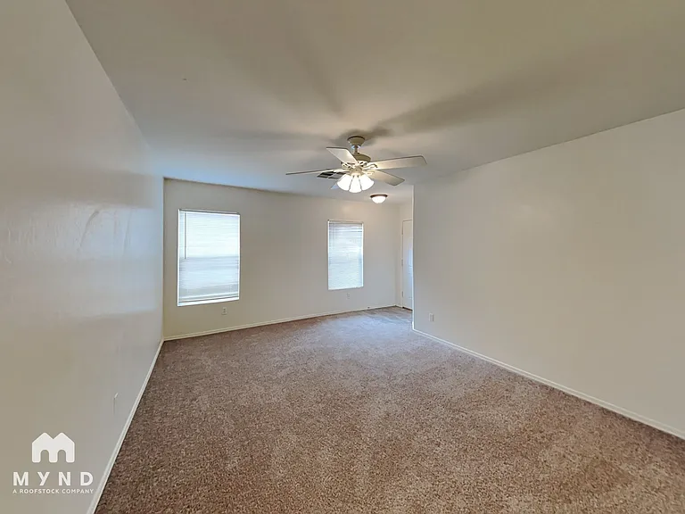 22564 W Pima St — Photo 5
