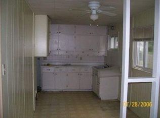 715 SE 33rd St, Topeka, KS 66605
