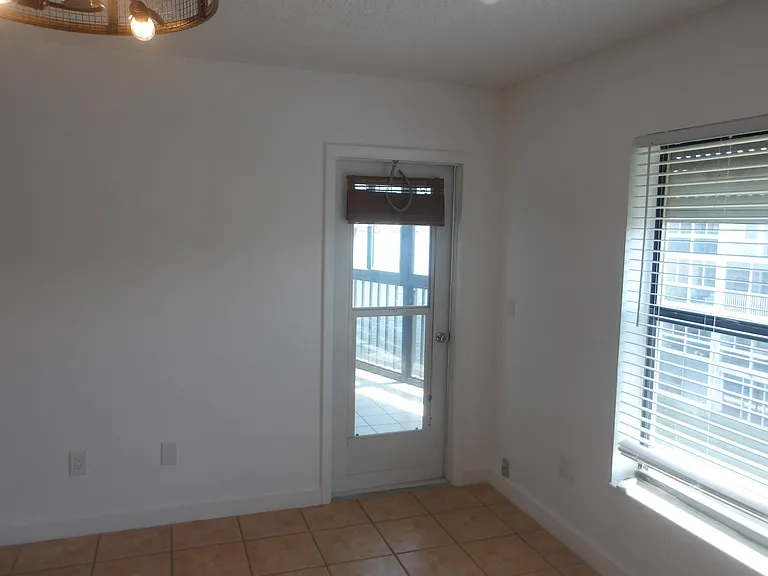 896 N Federal Hwy #431 — Photo 9