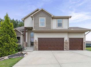 115 E Maple St, Lone Jack, MO 64070