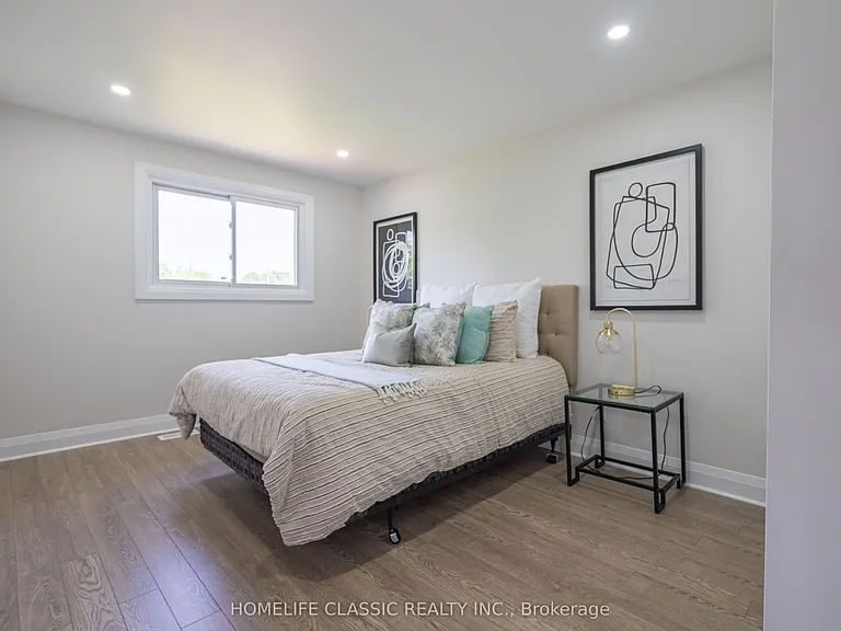 32 Rosenfeld Dr — Photo 22