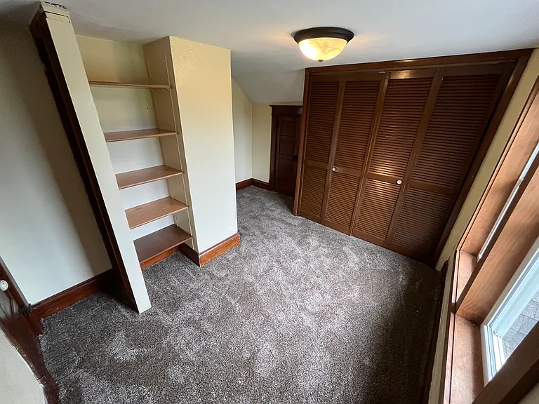 211 W Fisk St — Photo 25