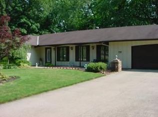 5920 Bay Berry Cir, North Ridgeville, OH 44039