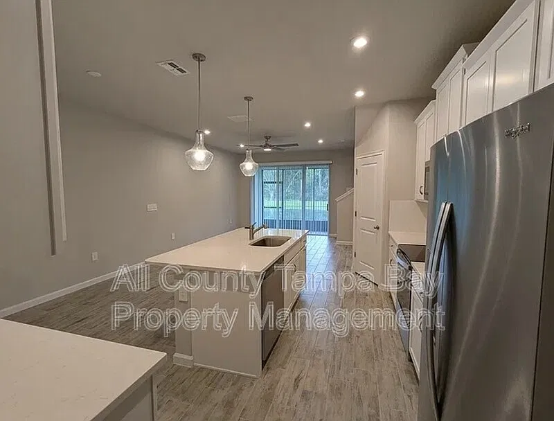 26122 Fantasy Sky Ln