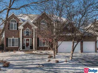 2302 S 184th Cir, Omaha, NE 68130
