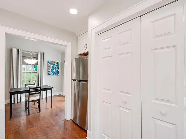 2723 Tiergarten Ln, Charlotte, NC 28210