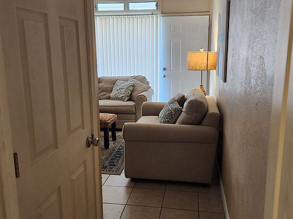 3rd image of 209 E Nettleton Ave APT 100