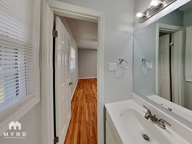 528 Efird St — Photo 15