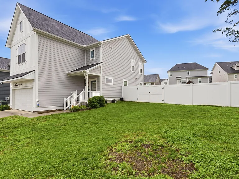 8649 Lawson Dr — Photo 1
