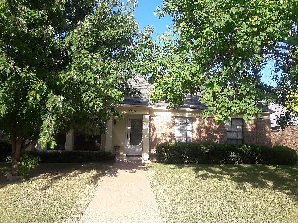 1st image of 2510 Meadow Ln