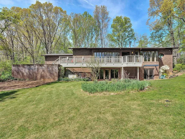 1124 Old Hollow Rd, Buchanan, VA 24066