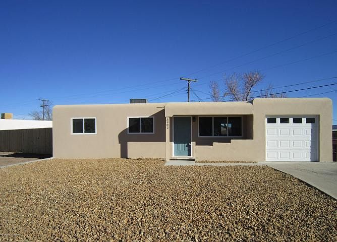 1st image of 3902 Highland View Dr