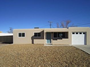 3902 Highland View Dr, Farmington, NM 87402