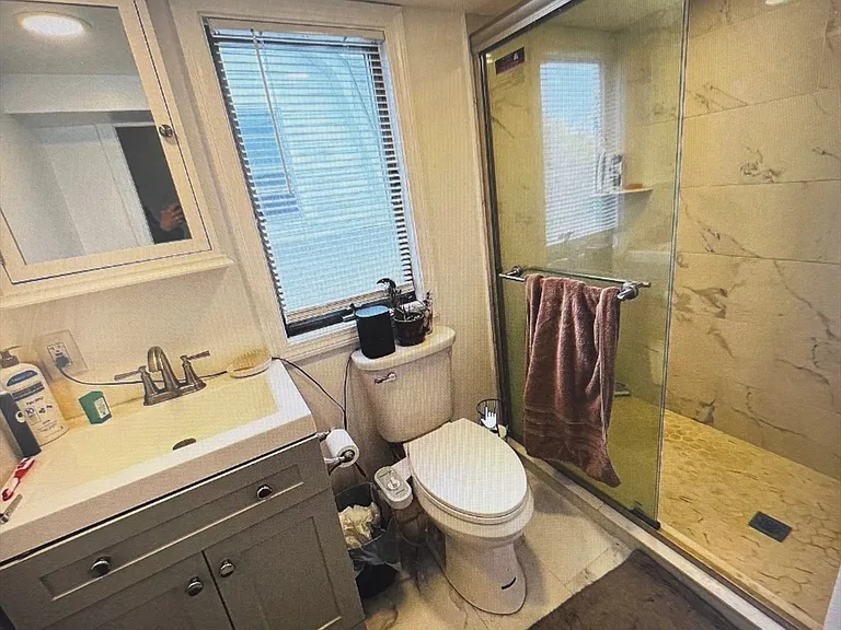188 Sheridan Ave #2 — Photo 12