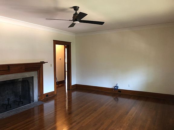 4th image of 2405 Grandview Ave #2