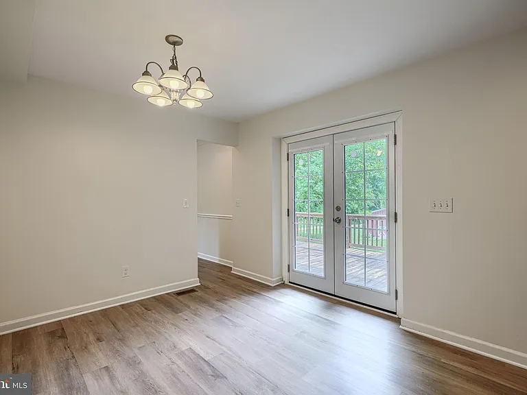 605 N Paradise Rd — Photo 10