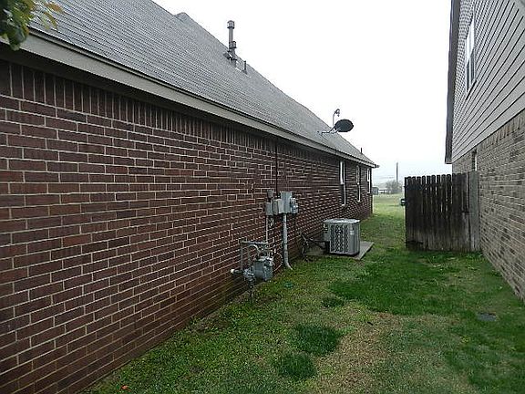 2nd image of 3960 S 210 East Ave