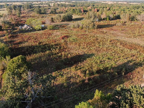 4th image of E 440th Rd