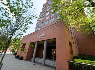 551 Observer Hwy APT 8B, Hoboken, NJ 07030