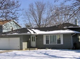 237 N Eastern Ave, Bartlett, IL 60103