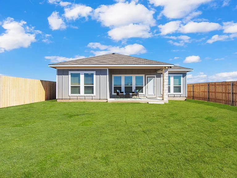 2620 Valdez Dr — Photo 16
