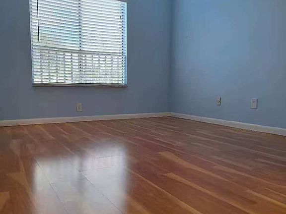 2nd image of 915 Coral Club Dr