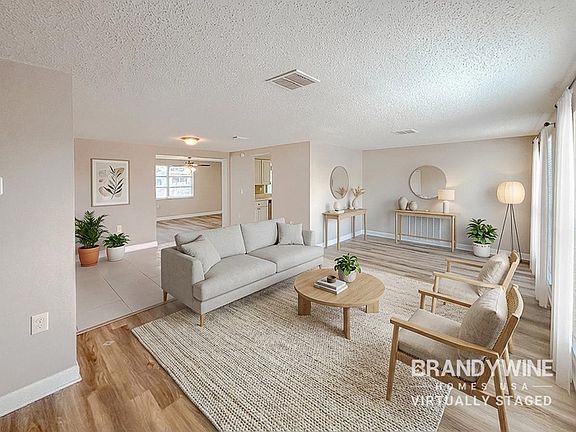 3rd image of 6135 Seabreeze Dr