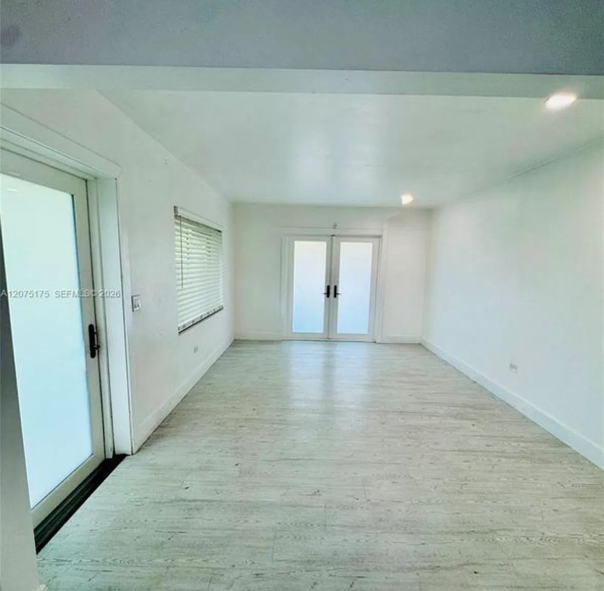 3 bed, 1500 sqft, $3,950 — Photo 2
